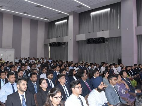 XLRI Delhi-NCR: Admissions, Placements, Rankings & Reviews – Top B ...