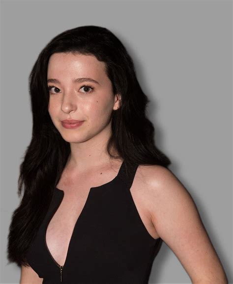 Mikey Madison | Atores, Bela