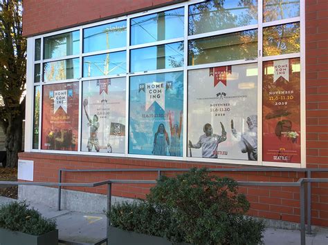 Print Shop Sign 的图像结果