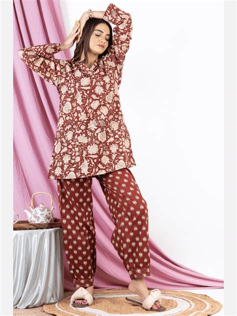 Brown V Neck Cotton Loungewear Online - Feathers Closet – FEATHERS CLOSET