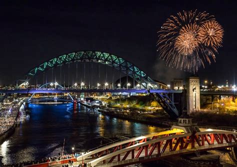 Newcastle New Years Eve Fireworks 2025 , Baltic Square, Newcastle Upon ...