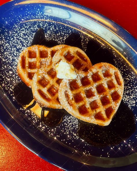 Hissy Fit - Eater Austin