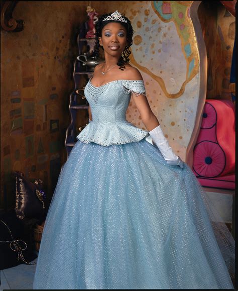 Brandy Norwood Is Back: What to Know About the Singer and Actress' Work ...