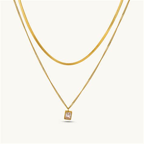 Square Pendant Layered Necklace – PALMONAS