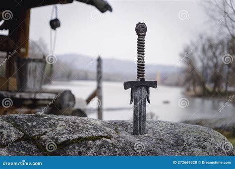 King Arthur Sword In The Stone Legend