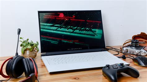 Alienware VR Laptops 的图像结果