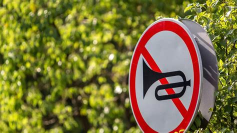 ‘No Honking Zone’ in Gurugram: More Silence Zones to Come Up in These ...