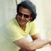 Vivek Oberoi: Handsome actor Vivek Oberoi often uses his celebrity ...