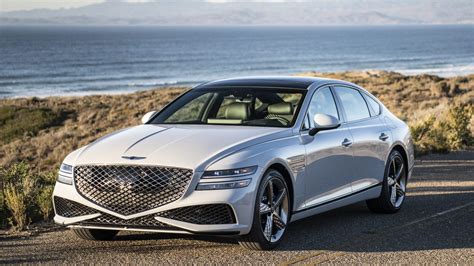 The Best Luxury Midsize Sedans for 2024 and 2025