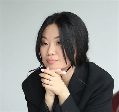Helen Lee
