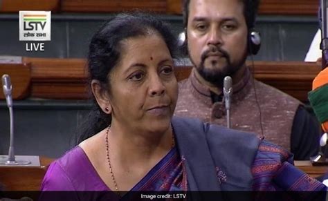 'कांग्रेस गड़े मुर्दे उखाड़ रही है': राफेल पर रिपोर्ट को रक्षामंत्री ...