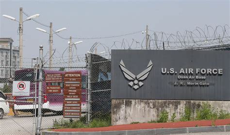 2名美军在韩国盗窃警方无权处置 韩民众要求修改不平等条约_凤凰网