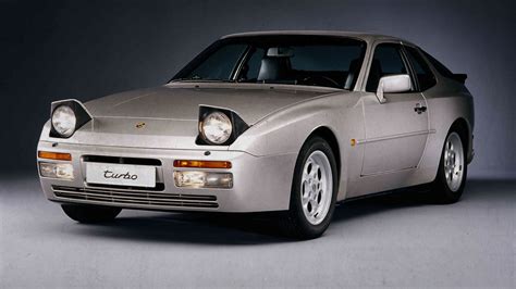 Model Overview 944 | Porsche Classic | Porsche International