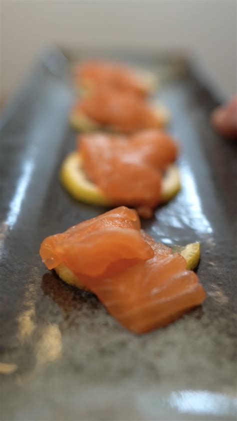 $6 Safeway Salmon Sashimi: 36 hour freezer test : r/sushi