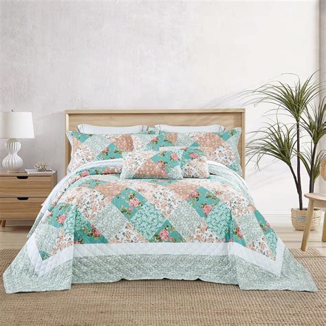Amazon.com: DaisyHuang Oversized King Bedspread 138x120 Extra Wide ...