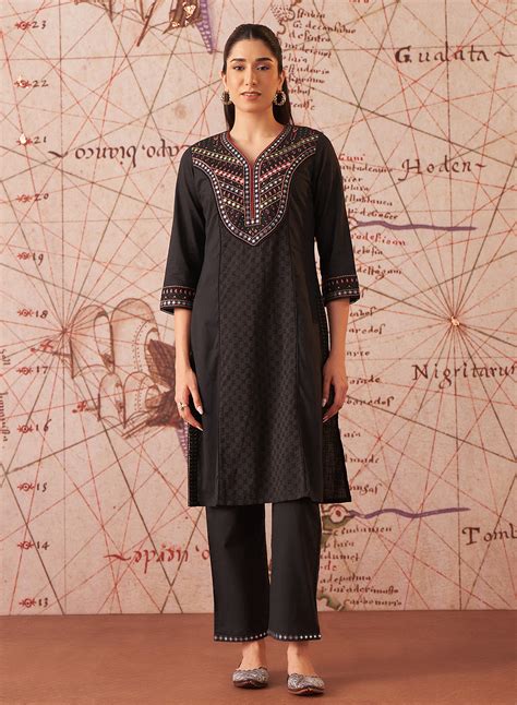 Aayina Classic Black Cotton Blend Mirrorwork V-neck Straight Long Kurt ...