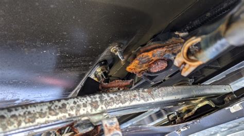 4th Gen 4Runner Tailgate Window Repair 的图像结果