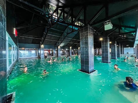 Year-round swimming at the heated pool in ATKV Resort in Hartenbos ...