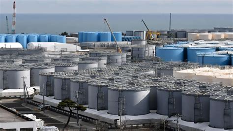 百万吨福岛核污水或排放入海？！日本环境大臣支持：别无他法 | 每日经济网