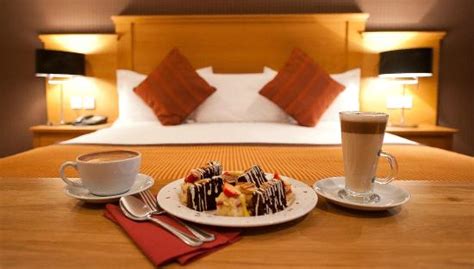 CORRS CORNER HOTEL (Newtownabbey) - Hotel Reviews, Photos, Rate ...