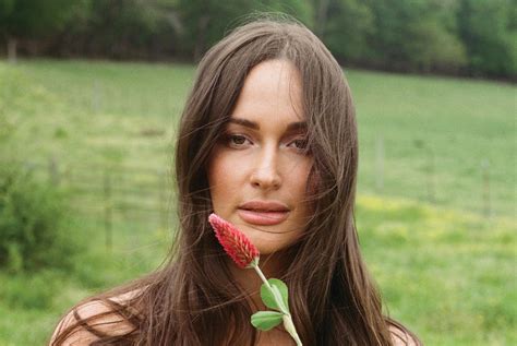 “Deeper Well” Is a Tranquil Comedown From Kacey Musgraves’ Cosmic ...