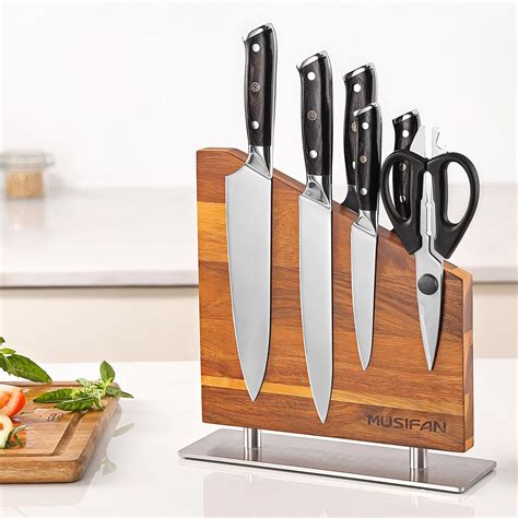 Amazon.com: Simple Spaces Magnetic Knife Block with Built in Sharpener ...