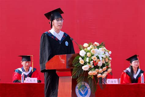 入学 感恩 收获——徐州市民主路小学隆重举行六年级毕业典礼