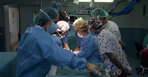 Spanish baby gets pioneering intestine transplant | Reuters