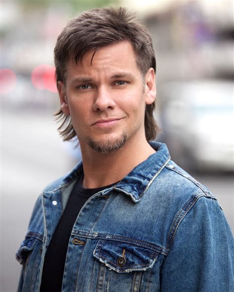 Theo Von - Biography, Height & Life Story | Super Stars Bio