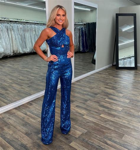 World's sexiest softball star Brylie St. Clair looks sizzling in glam ...