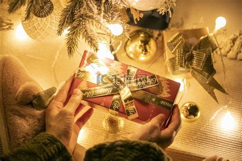 点亮礼物怎么点亮最新素材