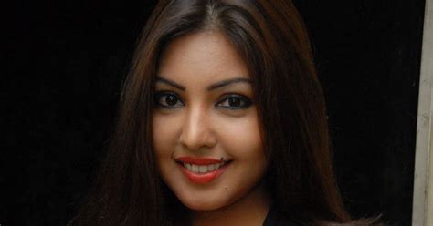 Komal Jha New photos at Priyatama Neevachata Kushalama audio