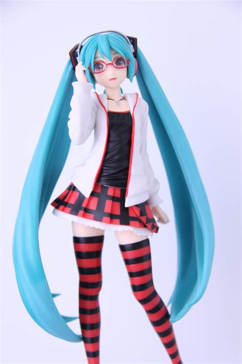 Hatsune Miku Natural Outfit (Project Diva F2nd) by TopazGoldenNight on ...