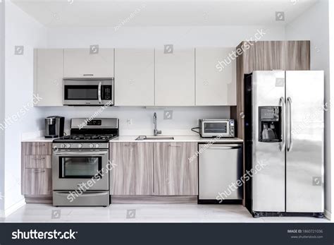 Frigidaire Kitchen Appliances: Over 16 Royalty-Free Licensable Stock Photos | Shutterstock