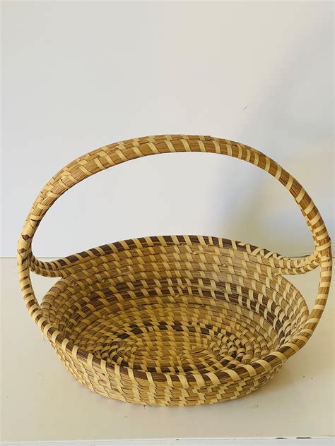South Carolina Handmade Basket with Handle For Sale at 1stDibs