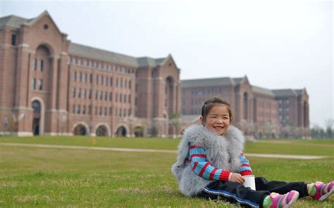 浙江大学国际联合学院（海宁国际校区）/ 浙江大学建筑设计研究院 – 有方