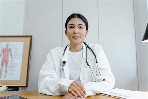 Top 10 Highest Paying Jobs in Massachusetts 2025 (Inc Salaries ...