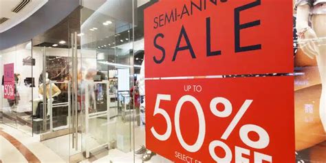 Retail Store Signage Design 的图像结果