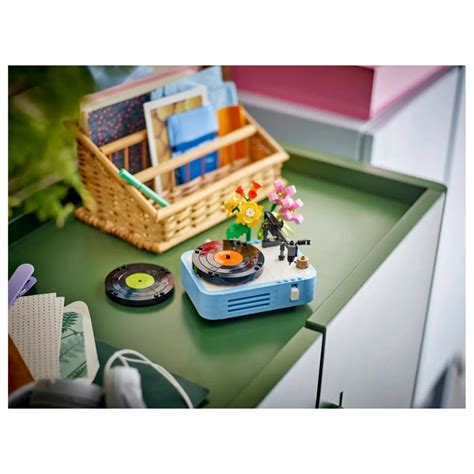 LEGO® Creator 3in1 #31172: Record Player with Flowers – Krazy Caterpillar