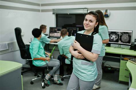 7 Most Respected Pre-Med Programs I Prelum Pre-College