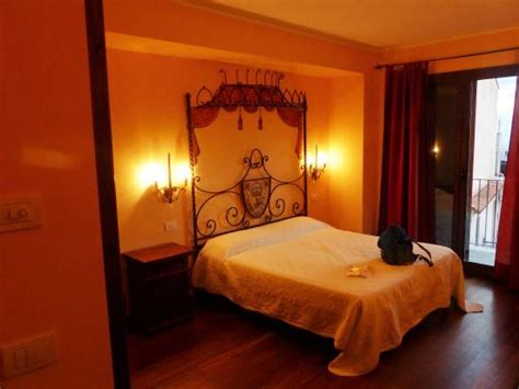 AL BORGO MEDIEVALE (Castelmola) - Guesthouse Reviews, Photos, Rate ...
