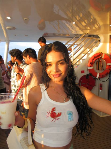 Miami Party Boat | 3 Hours All You Can Drink Party Boat