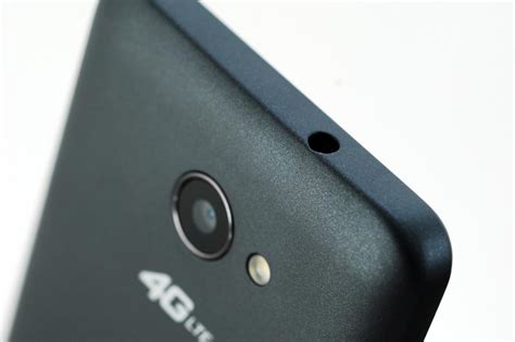 Review Smartfren Andromax A: 4G LTE Cepat, Prosesor Lelet
