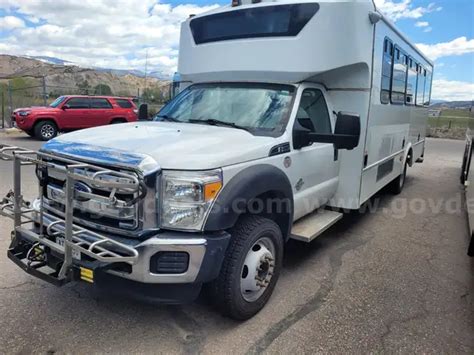2016 Ford F-550 Passenger Bus | GovDeals