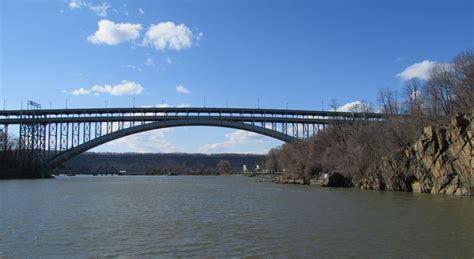 Henry Hudson Bridge Location