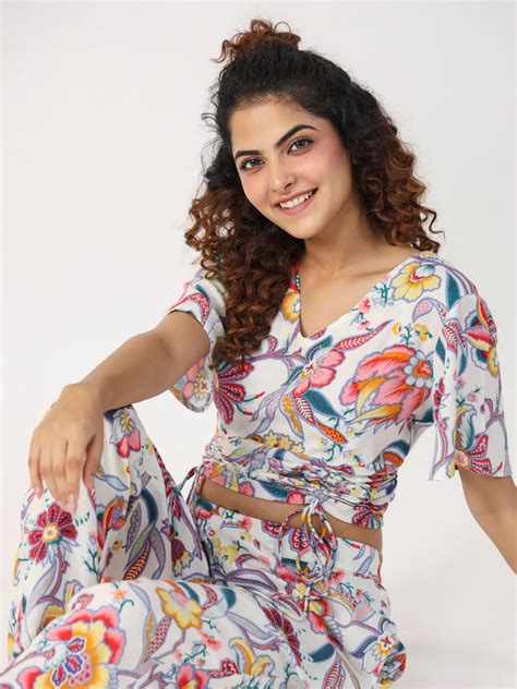 LEAF AND FLORAL Cotton Night SUIT SET – Sanskruti Homes