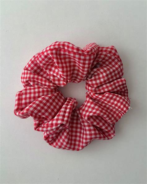 RED GINGHAM SCRUNCHIE 2.0 – Yellow Petals