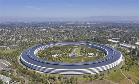 From 10,000 Square-Foot Fitness Centre To No 9-To-5: Apple's $5 Billion ...