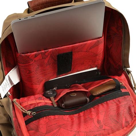 RAVELLER BACKPACK - KHAKHI & TAN