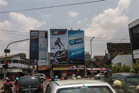 Apa yang Salah dari Iklan Rokok?